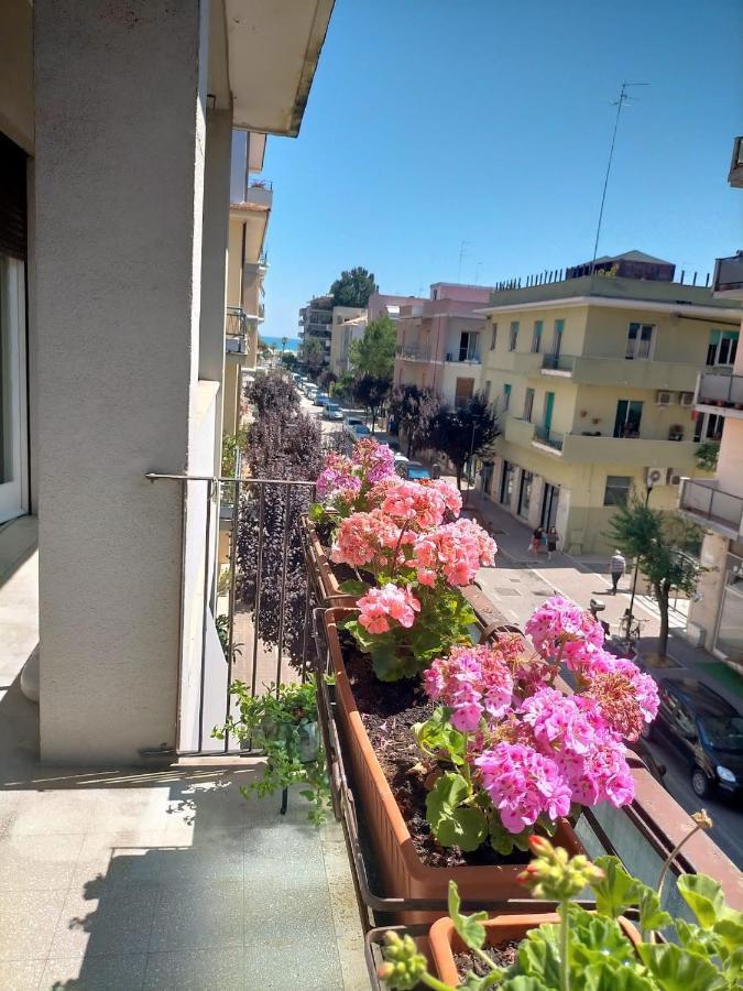 Casa Priscilla Lejlighed Pescara Eksteriør billede